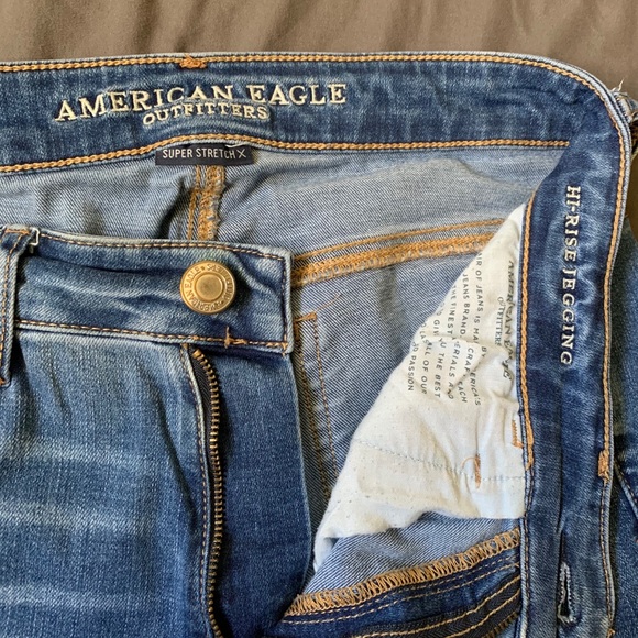 Hi-Rise Jegging - Picture 5 of 9